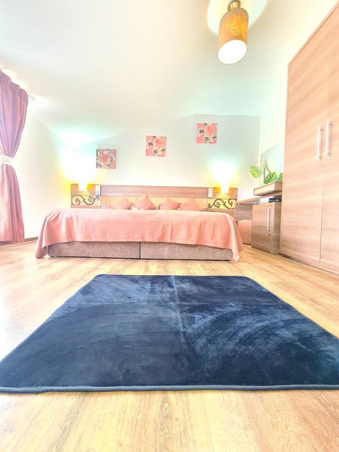 Bed and Breakfast Garsoniera Privata Bukarest Exterior foto