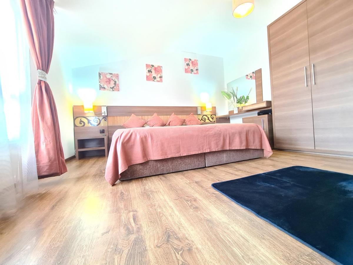 Bed and Breakfast Garsoniera Privata Bukarest Exterior foto